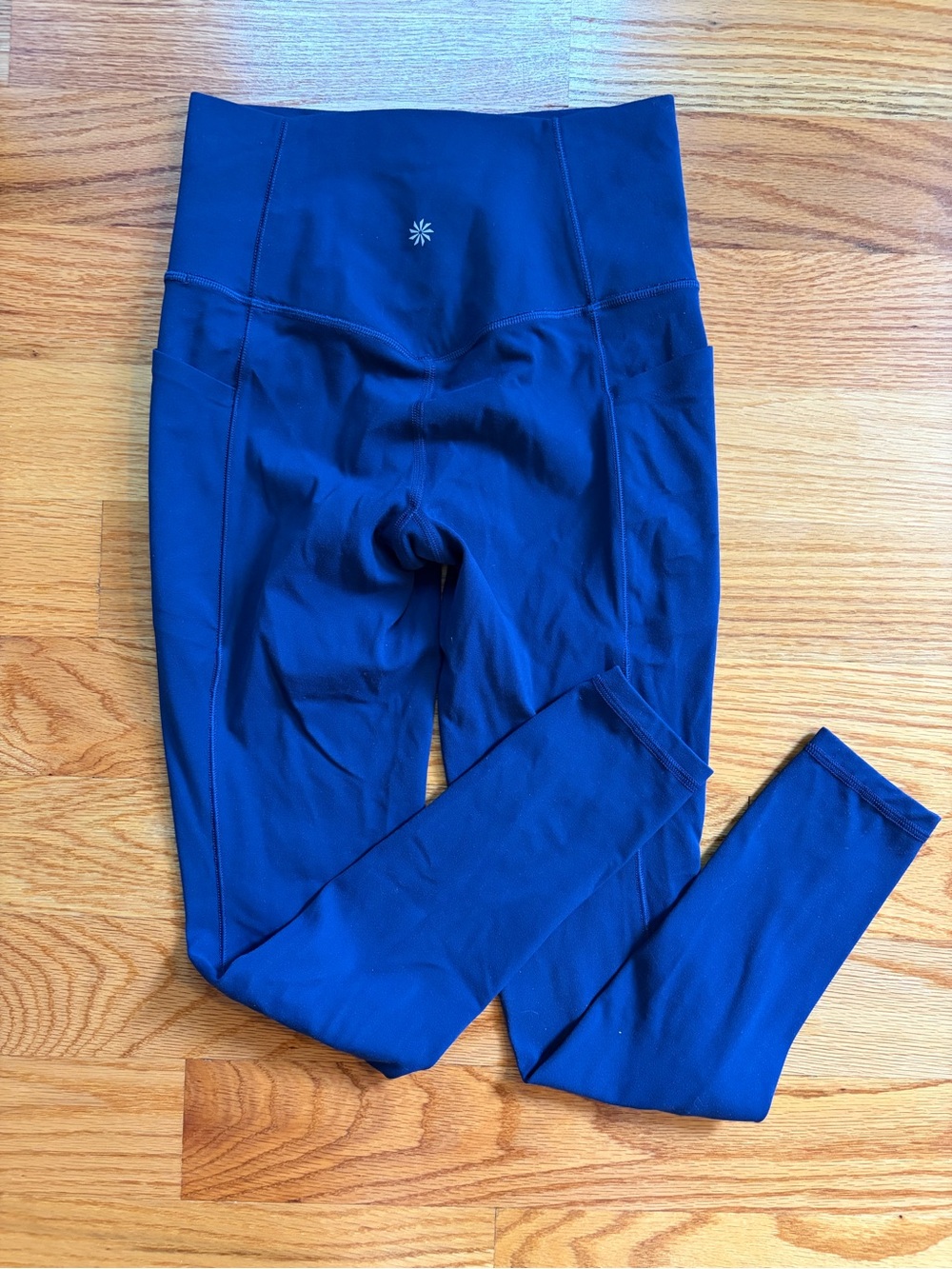 Athleta salutation stash pocket II tight in blue size XS - Picture 5 of 5